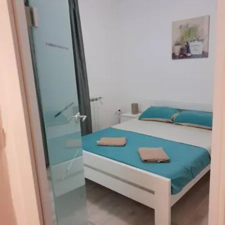 Suitable Summer Apartment Pula