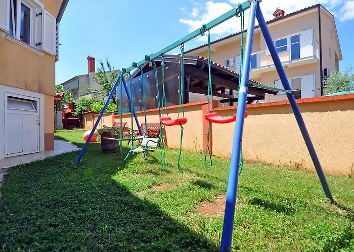 Suitable Summer * Póla