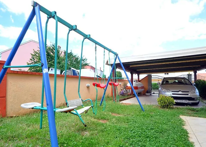 Suitable Summer Apartman *