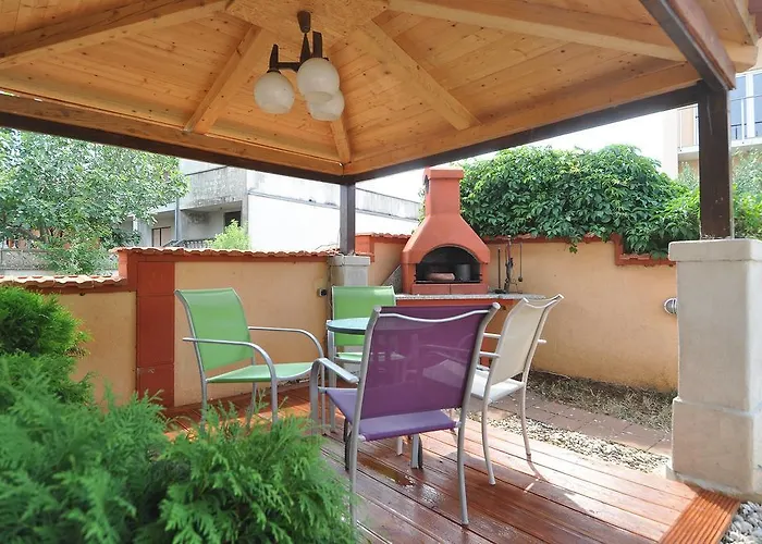 Suitable Summer Apartman *