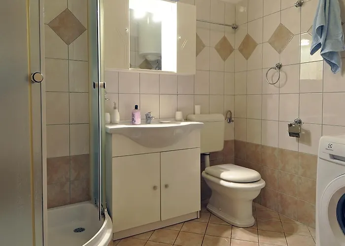 Suitable Summer Póla